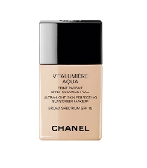  Chanel Vitalumiere Aqua Skin Perfecting Makeup 50